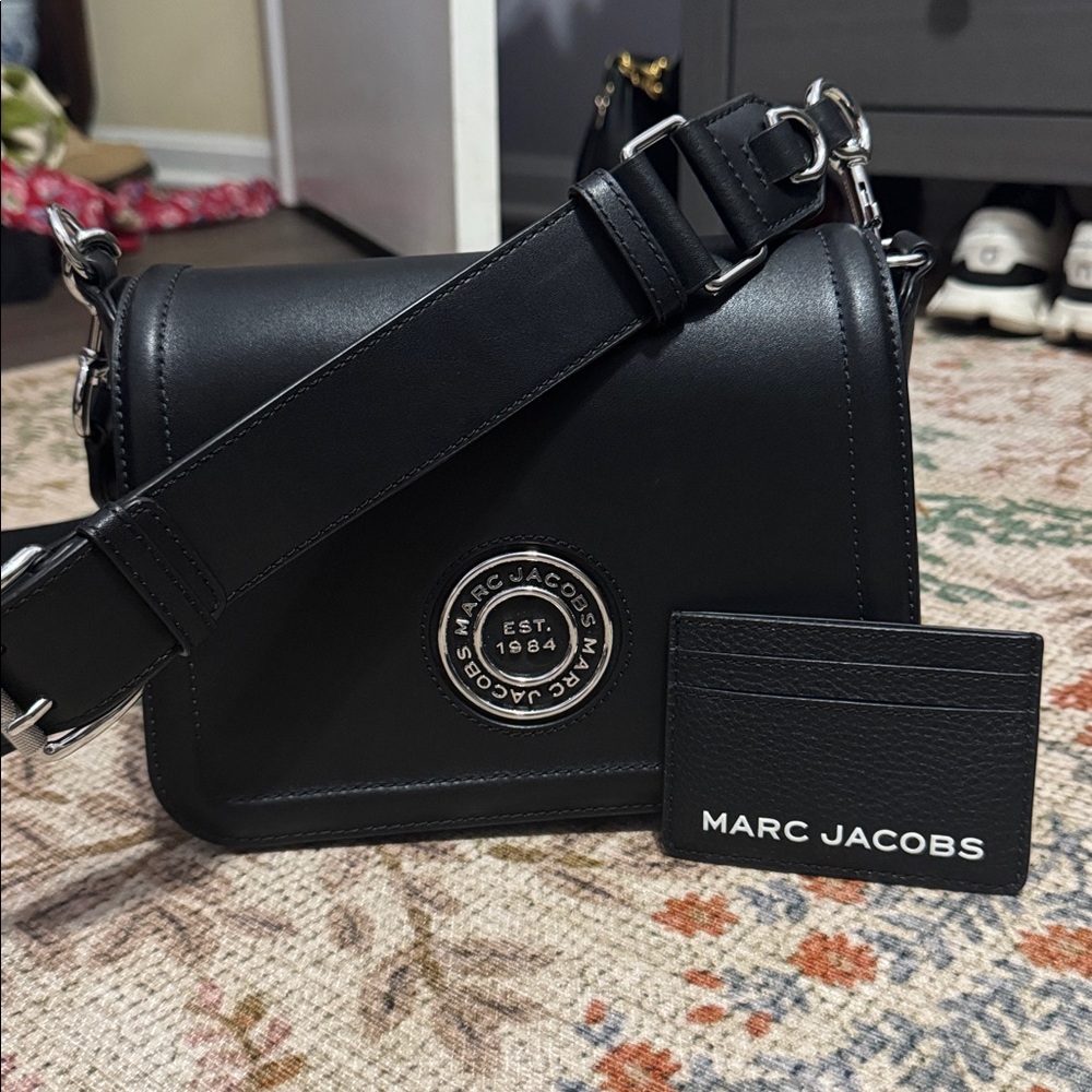 Marc Jacobs Insignia Messenger Crossbody Bag